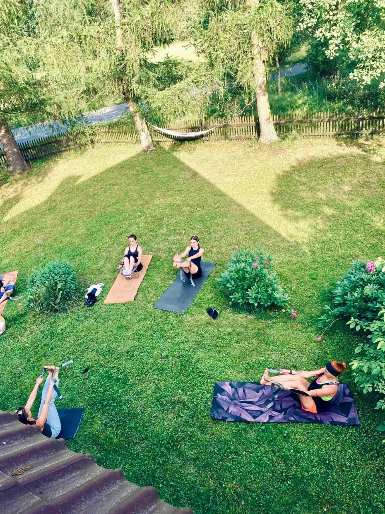 Vila Dom W Beskidzie Krempna Exteriér fotografie